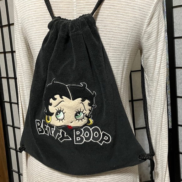 Betty Boop Handbags - ❤️2004 BETTY BOOP DRAWSTRING BACKPACK FULLY LINED BLACK